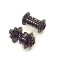 Onyx Expert ISO 110/10mm Bolt-on 36H, Ano Black